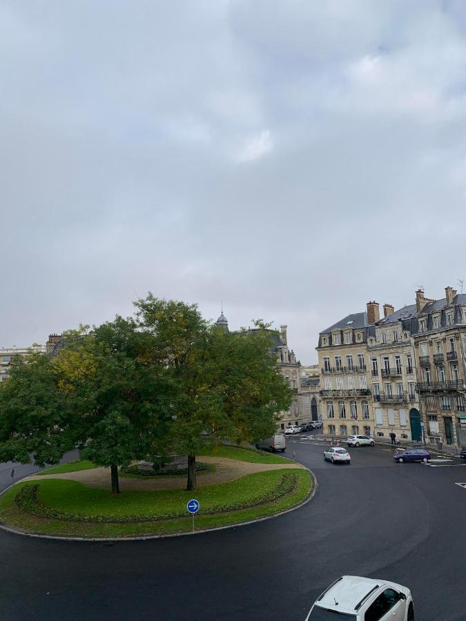 L'Aristide Apartment Reims Exterior photo